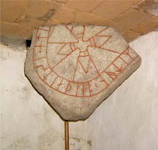 U368 Skepptuna Plats: På gården i Helgåby. Status Fragment men numer försvunnet.