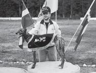 Miss Järbo 1992, Grand Samanta med Johnny Ståhl, GHS. bra. Under veckan ordnade damklubben diverse trevliga aktiviteter för de gästande hundkapparna. Ajax vann Royal yal Canin på 33.