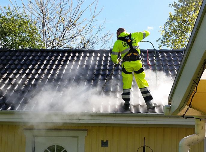 Taktvätt Taket är den mest utsatta ytan på ett hus och drabbas förr eller senare av alger, mögel, smuts, lav och annan oönskad skadeväxt.