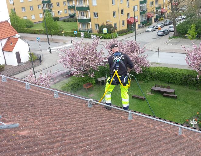 Vi foto- och videodokumenterar arbetat och skickar detta tillsammans med en redogörelse från utförande tekniker till er digitalt.