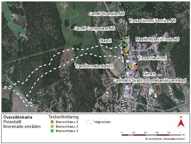 Figur 1. Karta som visar potentiellt förorenade områden som ligger öster om väg 218 där vägkorridoren ansluter. 4.1. Fastighet Yxan 3, Trosa Gummi Service AB Verksamheten (IDnr F0488-011) tillhör branschen Bilvårdsanläggning enligt MIFOidentifieringen som gjordes 2000-11-02.