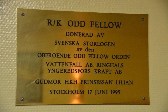 De stora annonserna vi kan se i våra dagstidningar är alla sponsrade och tär således inte på insamlade medel.