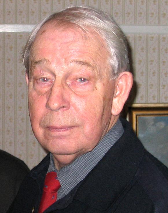 Vem var Oskar Lod? 1928 2009 I början på min forskning på hembygden hade jag god hjälp av gode vännen Arne Roswall. Vi använde ofta söndags-förmiddagarna till strövtåg i trakterna.