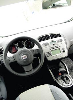 Läcker och bra insida men en BMW 120i är billigare att äga!