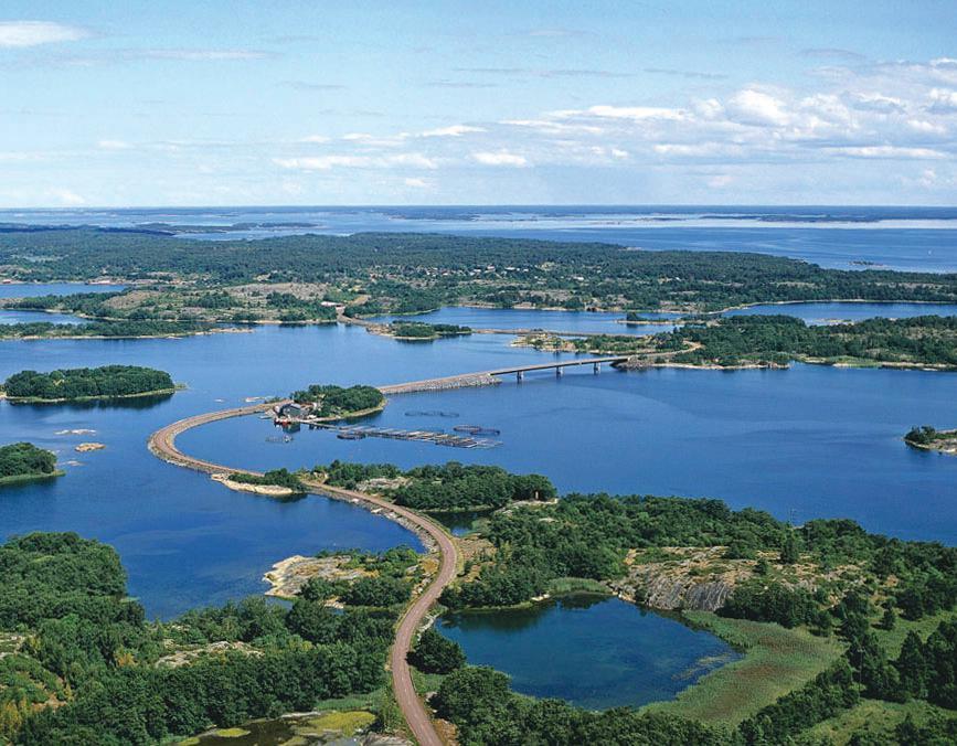 ETT PÄRLBAND AV ÖAR ATT UPPTÄCKA Brändö är den nordligaste av Ålands skärgårdskommuner och den kommun som befinner sig närmast finska fastlandet.