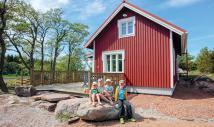 506 4777, djurmo@