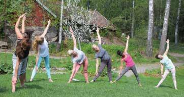 Yrkesutbildningar Yogalärare start Sthlm 3/9 Vår utbildning vilar på tre huvudsakliga ämnen: alignment, mindfulness och ayurveda.