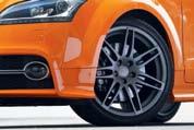 1 0 till Hyundai än så länge: koreanen är extremt prisvärd. V6-modellen med automatlåda kostar 349 900 kronor. Några tillval finns inte.