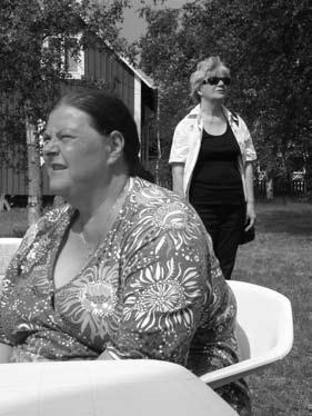 2010, på förmiddagen, kom det dövt folk och dövprästen Maria Lindberg till Solsand.