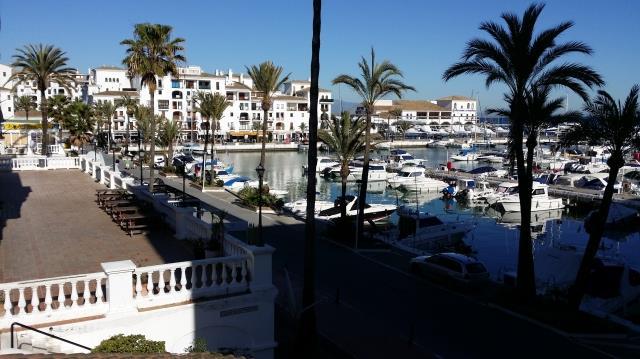 Puerto de la Duquesa, ca 15 minuters