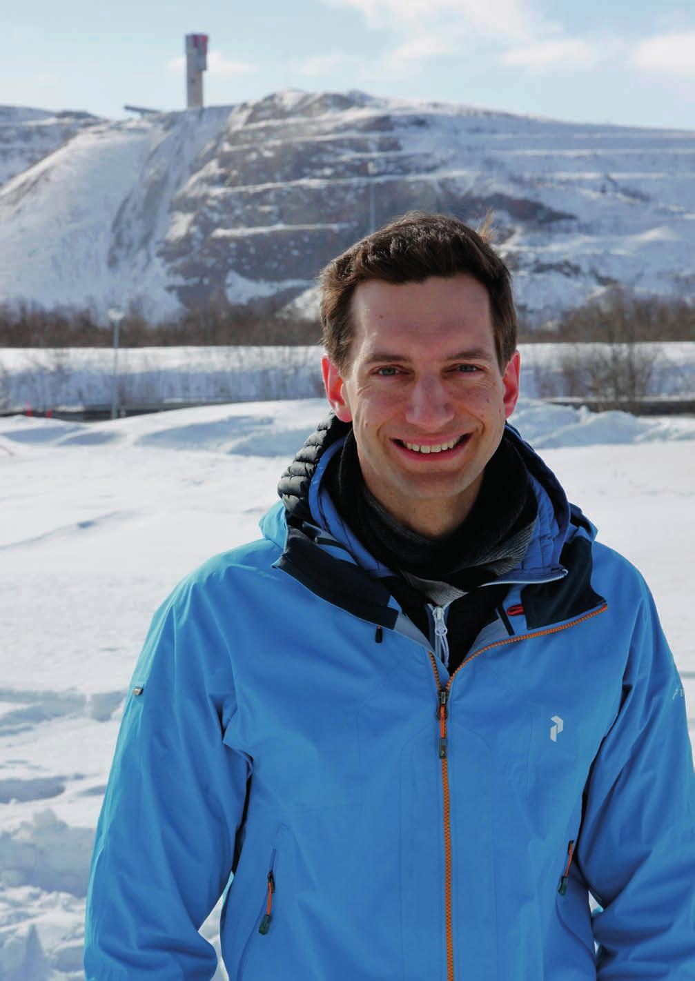 SAMTALET: Om vi tänker på miljöaspekterna innan, minskar risken för att projekt blir fördröjda. JOHAN ÄR LKAB:S MILJÖSTÖD I SAMHÄLLSOMVANDLINGEN KIRUNA.