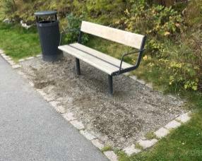 Parkpromenaden ska vara tillgänglig och belyst.