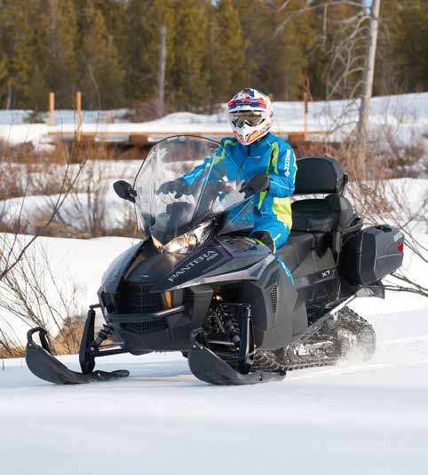 DUELL arctic Cat VS YaMaHa handtag med värme i och dessa är dessutom höj- och sänkbara i två lägen.