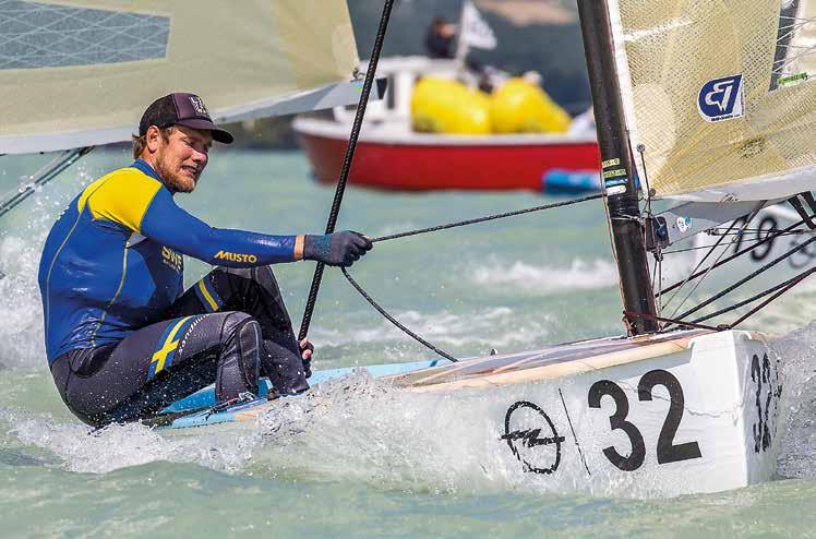 Max Salminen fick kriga hårt för segern i Finnjolle-VM. Svenska seglingslandslaget 2018 Nu presenterar Svenska Seglarförbundet landslagstruppen Swe Sailing Team för 2018.