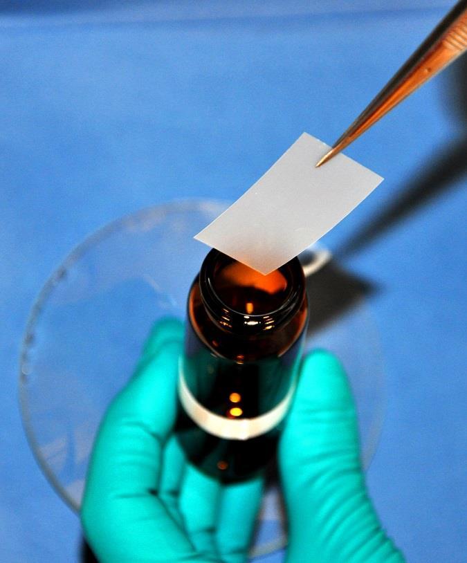 Passiv provtagare: PO PO = polyoxymetylen PO-metoden: a) blanda: 10 g jord + PO strip + 35 ml CaCl2 + NaN3 (biocid).