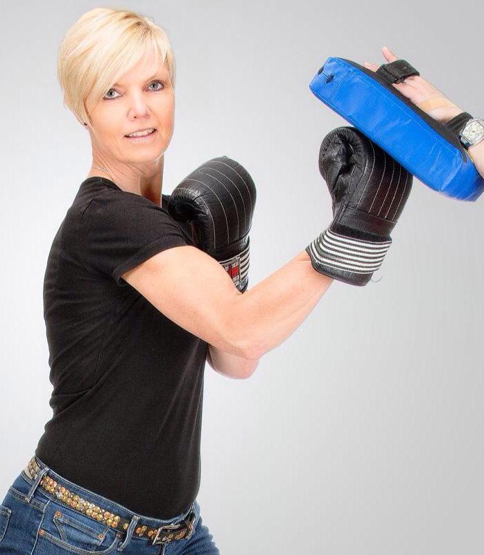 Föreläsare är Sara Jonsåker och Gunilla Axefalk, sjukgymnaster och Gunilla Samuelsson, Psykolog. Klockan 12.