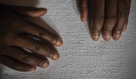 organisation för personer med synnedsättning och deras rättigheter. Donatilla flyttade tillbaka till Rwanda när hon var vuxen.