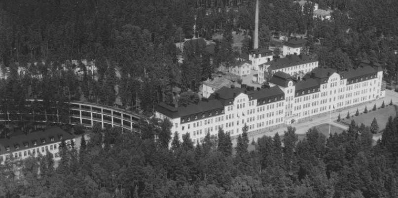 Söderby sjukhus Söderby sjukhus uppfördes 1907-1910 av Stockholms stad och var landets största sanatorium med en vårdkapacitet på 440 platser och hade en för sin tid typisk utformning.