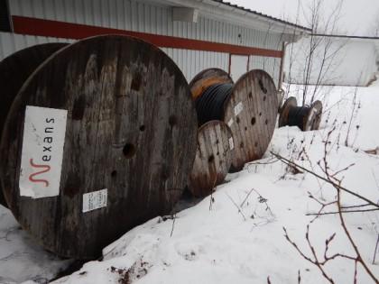 Snöskyffel, sopborste, bensindunk,