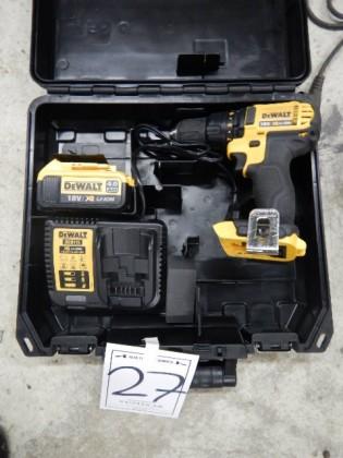 Skruvdragare DeWalt DCD780 med