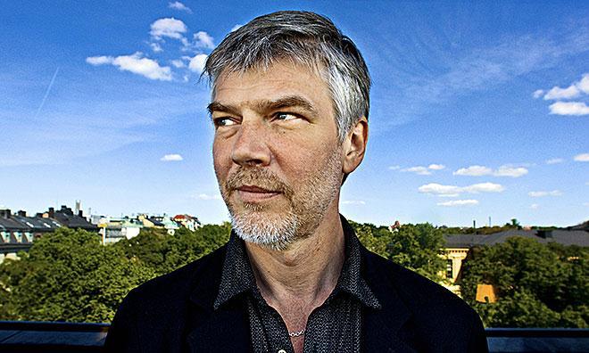 http://www.dn.se/kultur-noje/film-tv/jakob-eklund-i-den-moraliska-grazonen?