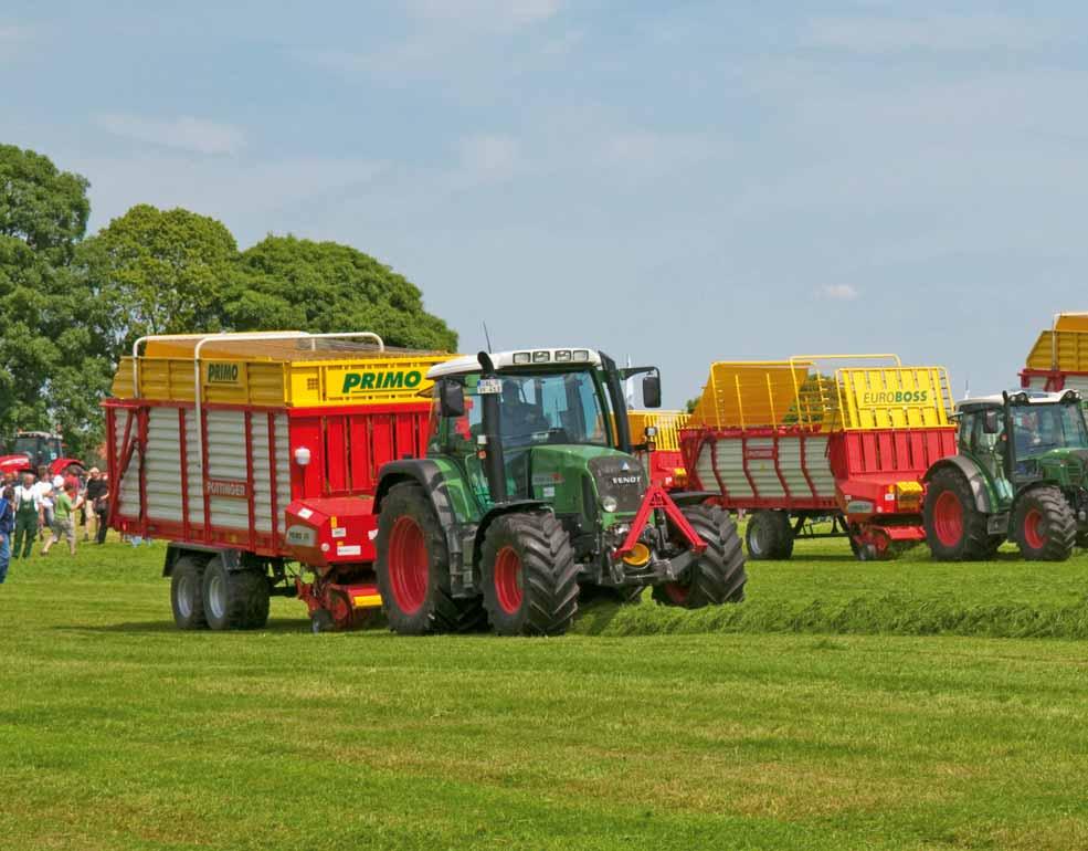 Pöttinger globalt nummer 1 när det gäller ensilagevagnar BOSS junior 17, 22 BOSS L 22, 25, 28 EUROBOSS 250, 290, 330, 370 PRIMO 350, 400, 450 500 Last- och ensilagevagn Last-/ensilagevagn