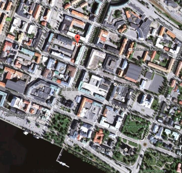 2 Beskrivning av området Aktuell fastighet Frigg 7 ligger centrala Umeå adress Nygatan 22, 903 27. Majoriteten av fastigheten är asfaltsbelagd.