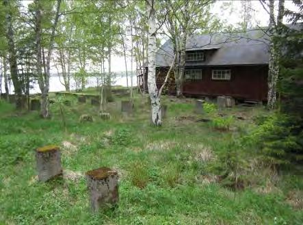 Undersökningen har bestått av jordprovtagning med hjälp av geoteknisk borrbandvagn, sammanställning av analysresultaten samt bedömning av föroreningssituationen.