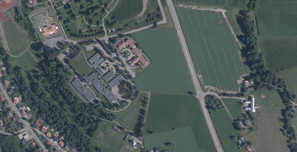 planeringsförutsättningar OMRÅDET & FASTIGHETEN Det nya vård- och omsorgsboendet ska placeras i utkanten av centrala Hedemora i närheten av Hedemora vårdcentral, folktandvård och Norden med demens-