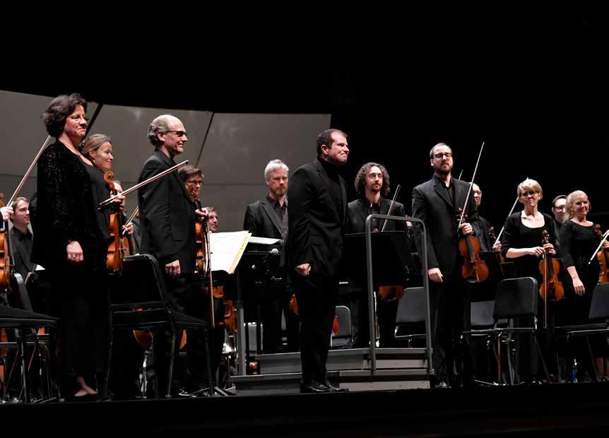 VÅRA MUSIKER I SYMFONIORKESTERN VIOLIN 1 Dan Almgren 1:e KM Fredrik Burstedt 1:e KM Kirsti Kuusk 1:e alt.