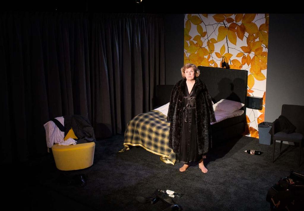 PIETÀ AV ASTRID SAALBACH NYPREMIÄR PÅ INTIMAN 4 OKTOBER 2014 ÖVERSÄTTNING STAFFAN JULÉN FÖRLAG COLOMBINE TEATERFÖRLAG FÖRESTÄLLNINGENS LÄNGD CA 1