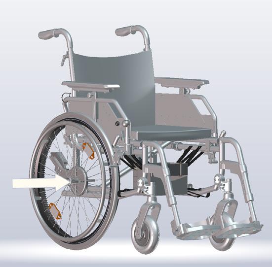 Om rullstolens orgnalhjul fortfarande är monterade på rullstolen, tar du bort dessa och monterar