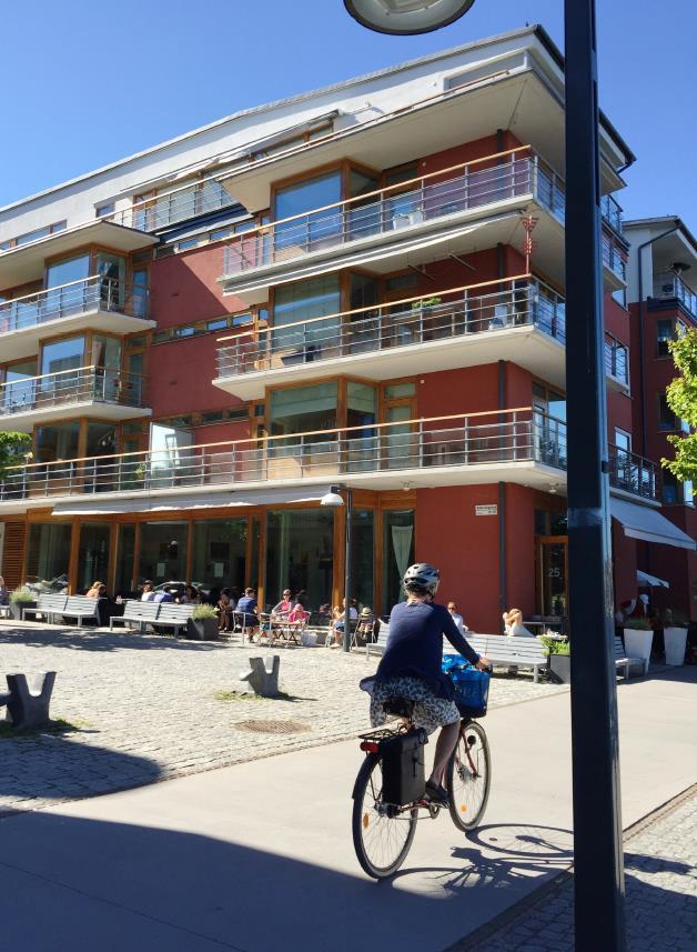 Röster från deltagare När man jobbar med stora projekt i utsatta bostadsområden ska entreprenadtävlingar ske enlighet med regelverk för upphandling.