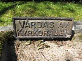 De är ofta dekorativt utformade i enlighet med det sena 1800-talets och tidiga 1900-talets stilideal. Parkbänk med gjutna gavlar.