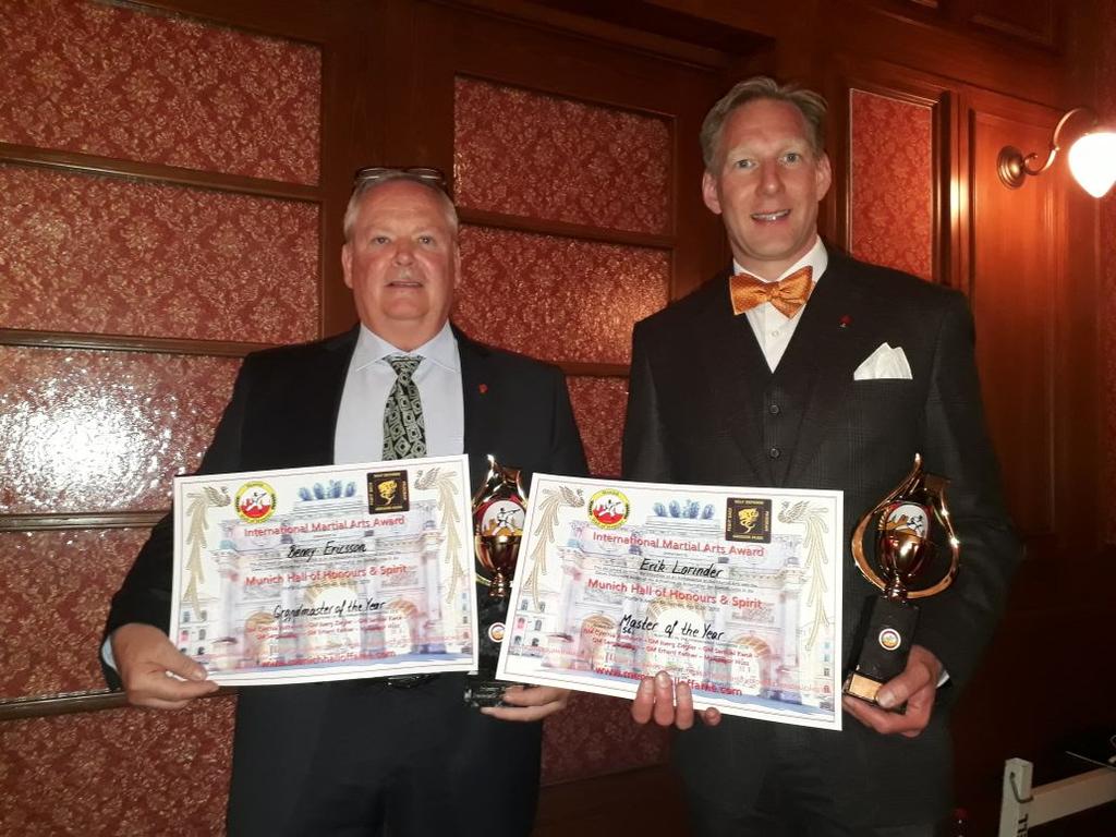 På den internationella budogalan Munich hall of honour i München den 28 april erhöll Riksinstruktören Benny Ericsson och ordföranden Erik Lorinder utmärkelserna Grandmaster of the year respektive