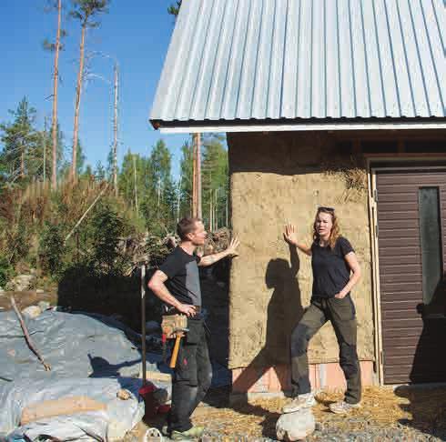 Den 4 000 kvadratmeter stora tomten är fortfarande en byggarbetsplats, men hårt arbete av dem, deras vänner och familj samt viss anlitad expertis har gett resultat.