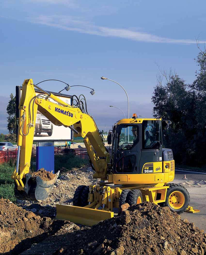 Enastående hydraulkrets Komatsu CLSS Det lastkännande hydraulsystemet (CLSS) garanterar fart, effekt och kontroll i alla rörelser även fleroperations rörelser.