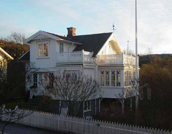 Styrmansgatan 4 Hunnebo 1:236, 1910-tal Värden att bevara: Husets proportioner (bortsett tillbyggnad), trapphuset, granitgrunden, trappan och källardörren.