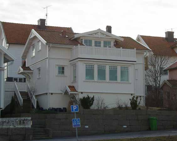 Tullgatan 6 Hunnebo 1:251, byggt 1933 Värden att bevara: Husets placering, möjligheten att se den ursprungliga enkelstugans form, granitgrund.