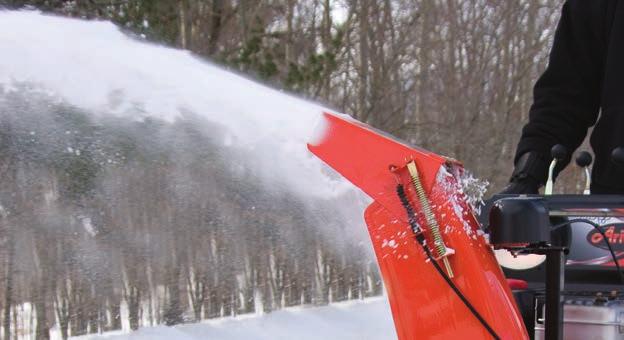 Detta ger en problemfri och säker snöslunga i många år. Utkast i stål. Specialdesignat utblås i stål som slungar snön långt.