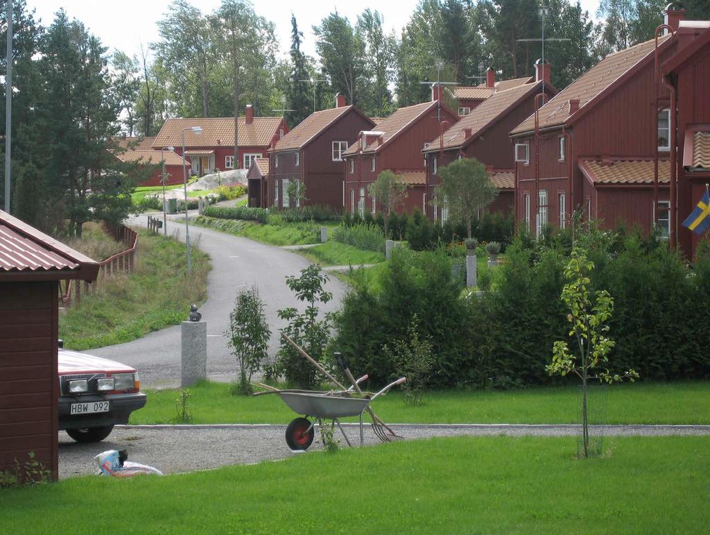 Bygatan i de flackare partierna. Exempel från Segersäng.