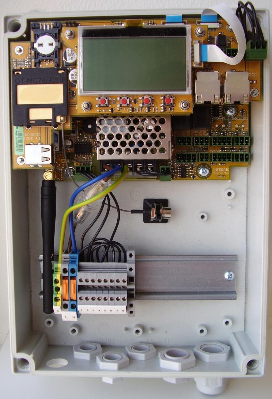 1. Översikt SIM-kortshållare GPRS-modem Primär Ethernetport för kommunikation mot Ease.