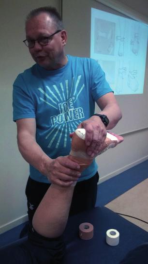 Tejpning av fot-, knä-, finger- och handled samt andra vanligt förekommande ledskador. Både vid skada och i preventivt syfte. Föreläsare: Pentti Pitkänen, sjukgymnast, www.ppfysioterapi.
