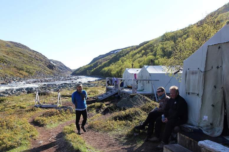Dag 2 Presentationer Laxförvaltning och laxfisketurism i ett internationellt perspektiv Laksefiskecamp på Kolahaøvön.