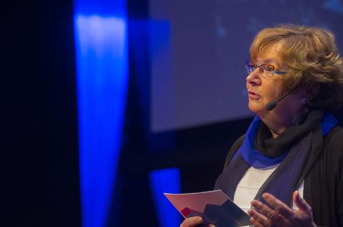 Dag 1 Presentationer Välkomstanförande av landshövding Magdalena Andersson Ers Majestät, Statsrådet, konferensdeltagare... Hjärtligt välkomna till Umeå, till Västerbotten och till denna konferens.