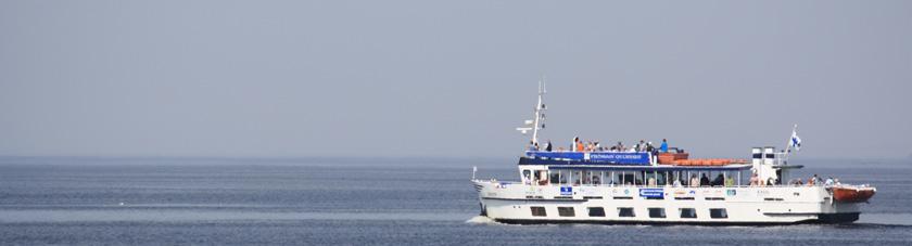 UTFÄRDER, FRITLUFTSLIV & MOTION Längd Innehåll och tilläggsinformation Kanotskola 1,5-2 h Vi bekantar oss med grunderna i paddling i öppna kanoter, först på stranden och sedan på havet.