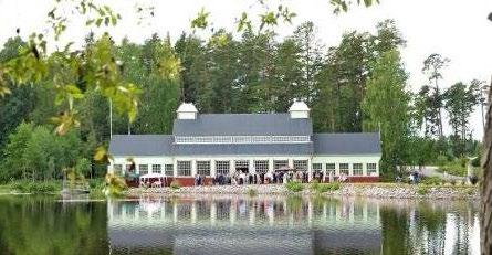 Våra mindre gäster brukar uppskatta våra plättar, som serveras med sylt