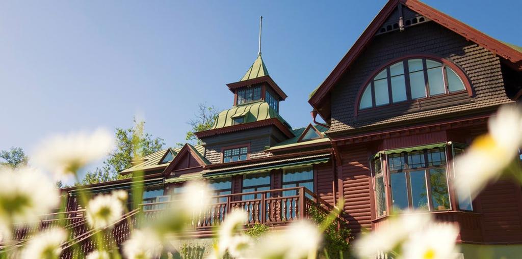HOTELL Älvkarleby Turist- & Konferenshotell LAXÖN Du finner Älvkarleby Turist- & Konferenshotell där Dalälvens sista mäktiga fall mynnar ut i havet.