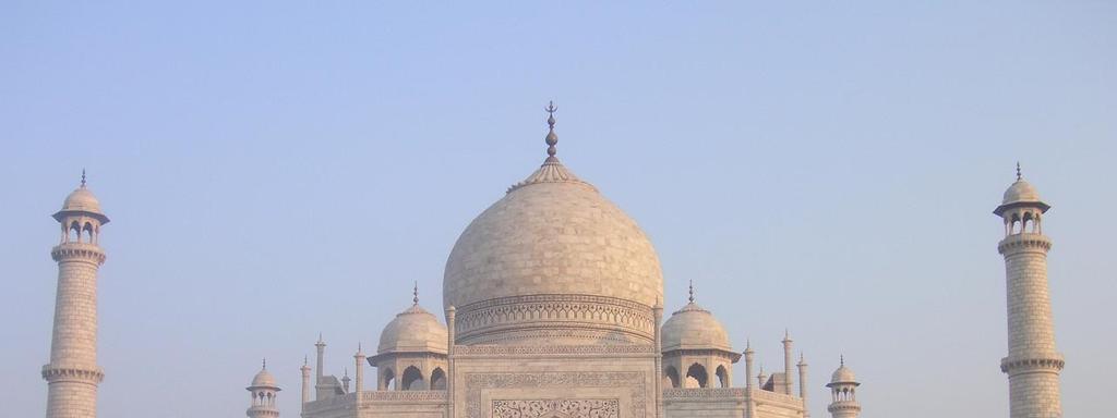 19/2 CHAMBAL - AGRA - BHARATPUR Efter en tidig frukost går resan vidare (ca tre timmar med bil) till staden Agra för ett besök på Taj Mahal kärlekens monument.