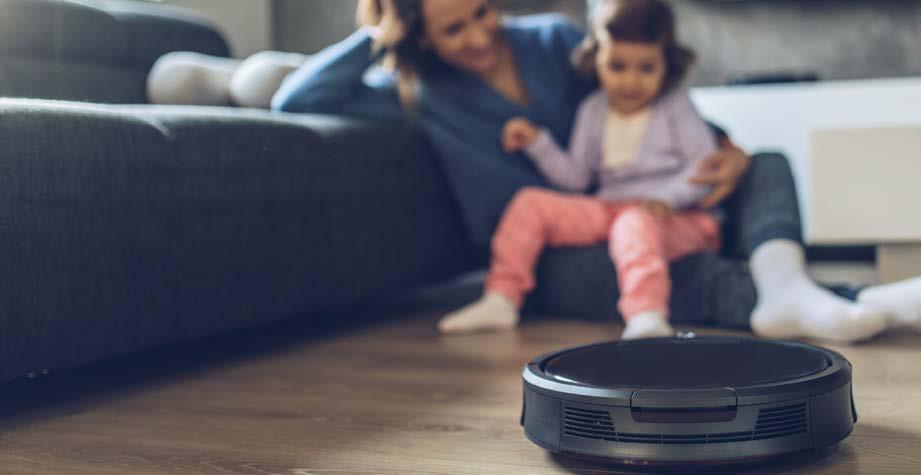 Kvinnor är något mer positiva till AI för förenklande av vardagstjänster medan män är mer positiva till AI när det kommer till förbättrad kvalitet av samhällstjänster.